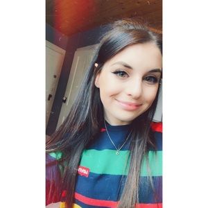 MEET YOUR POSHER 🦄